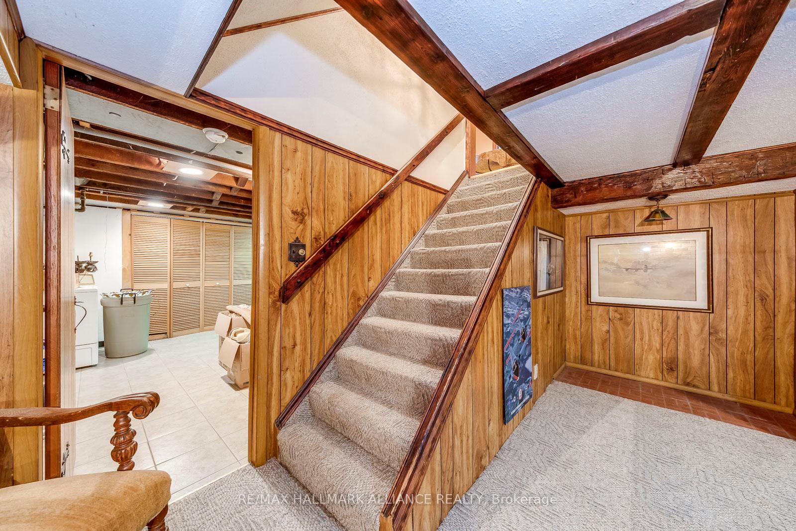 4447 Lakeshore Road