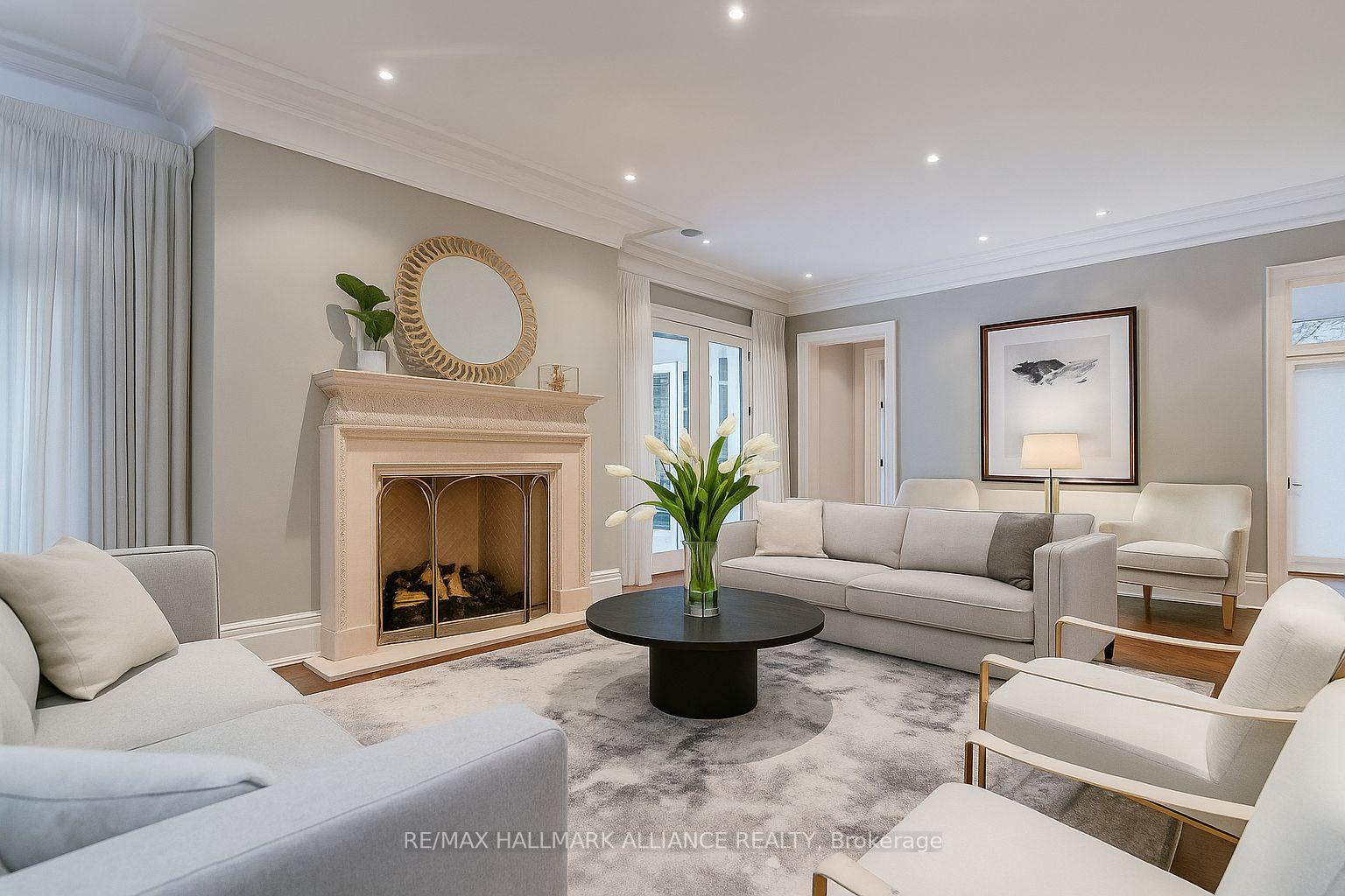 138 DIANNE Avenue, Oakville