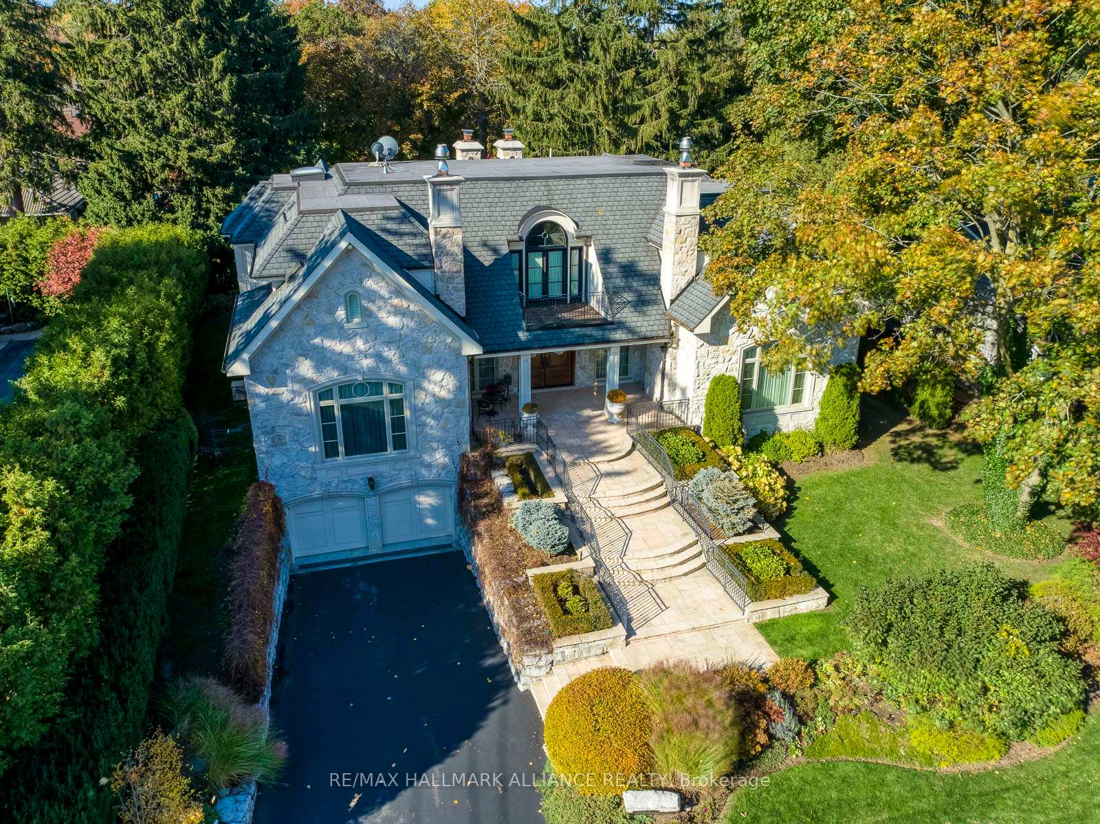 138 DIANNE Avenue, Oakville