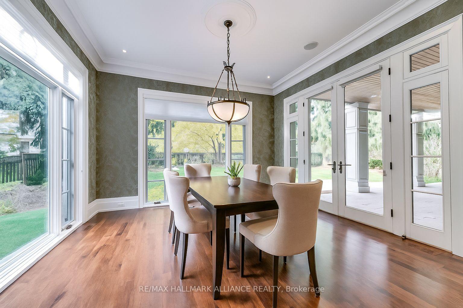 138 DIANNE Avenue, Oakville