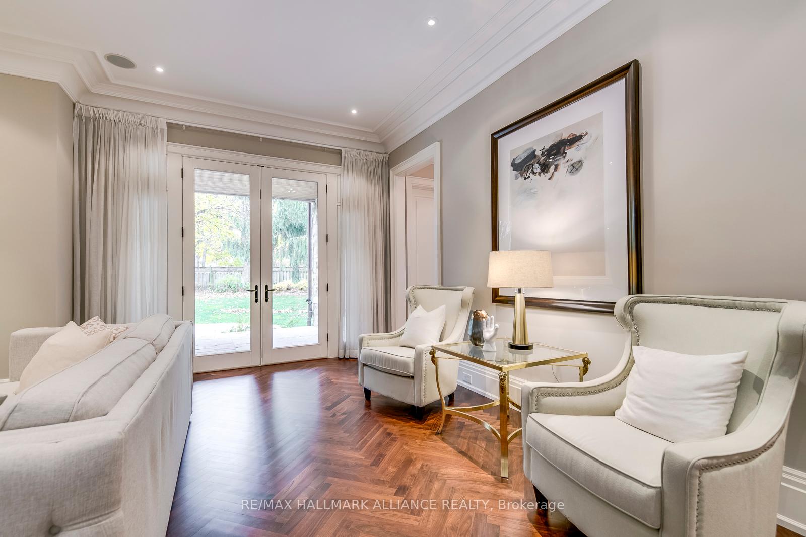 138 DIANNE Avenue, Oakville