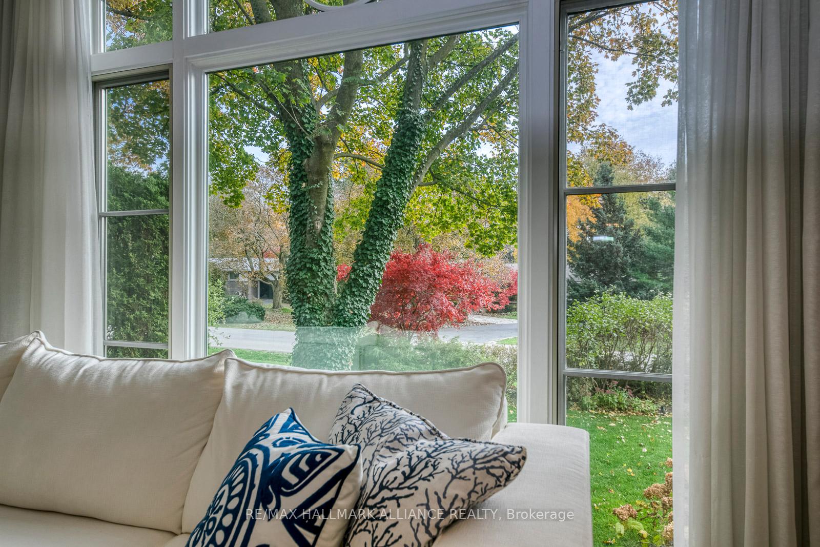 138 DIANNE Avenue, Oakville