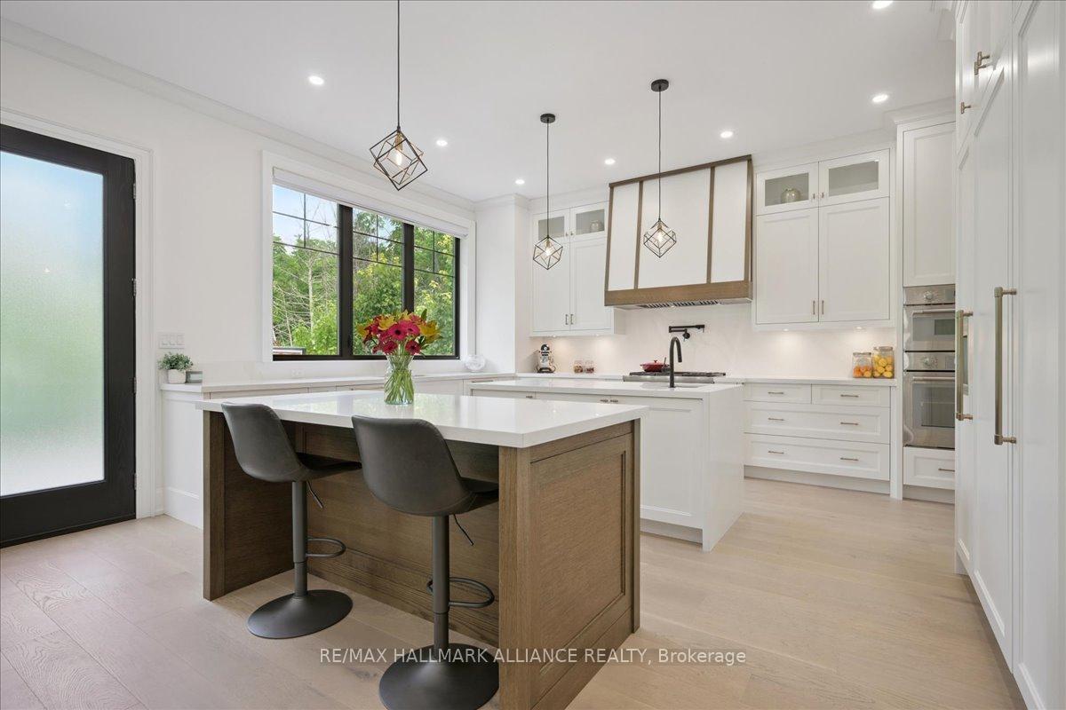 1225 Baldwin Drive, Oakville