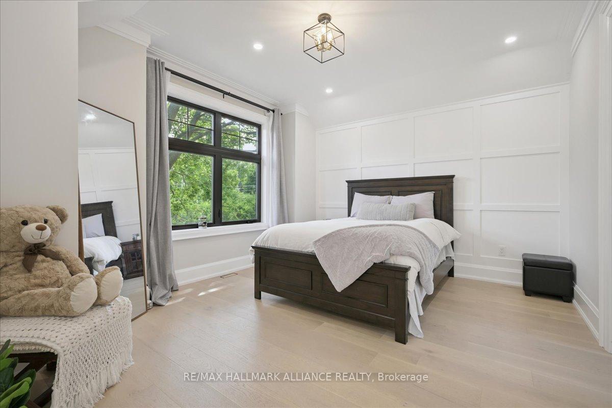 1225 Baldwin Drive, Oakville