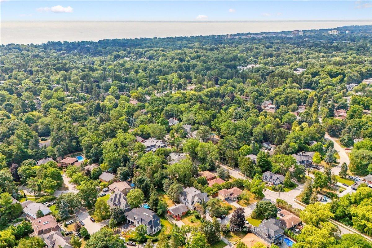 1225 Baldwin Drive, Oakville