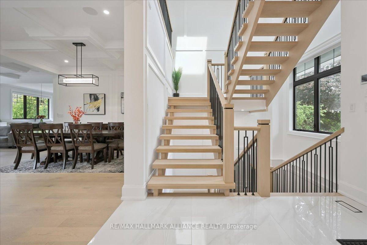 1225 Baldwin Drive, Oakville