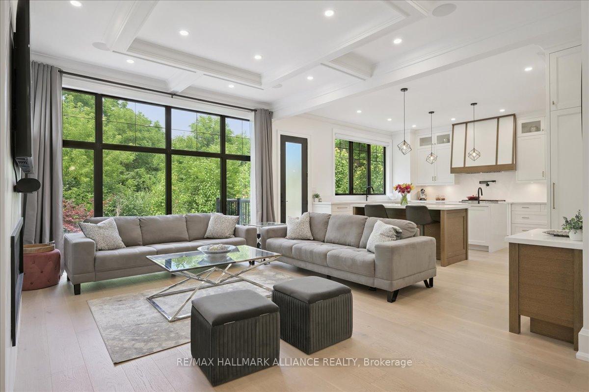 1225 Baldwin Drive, Oakville