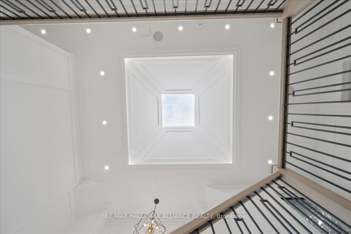 1225 Baldwin Drive, Oakville