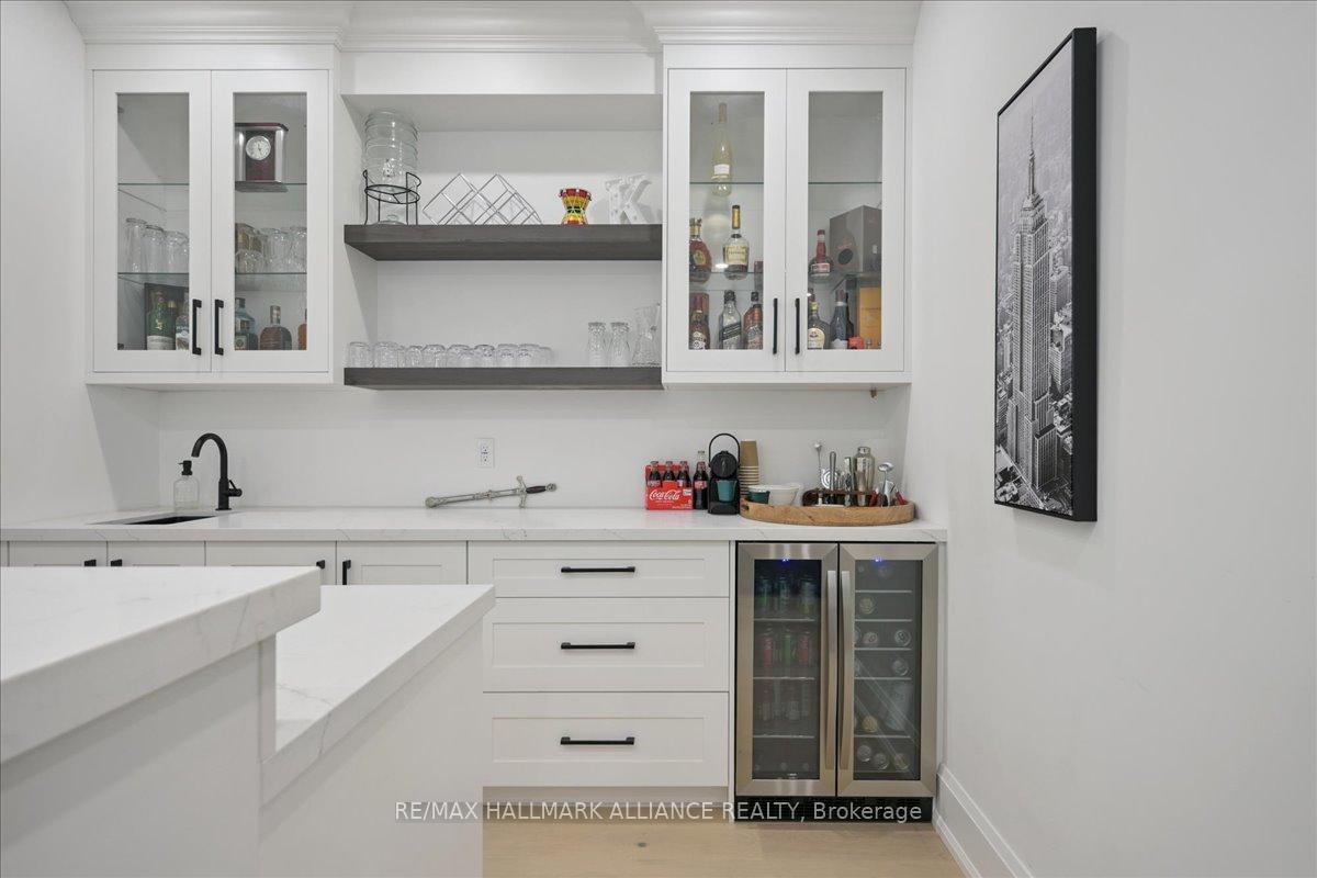 1225 Baldwin Drive, Oakville