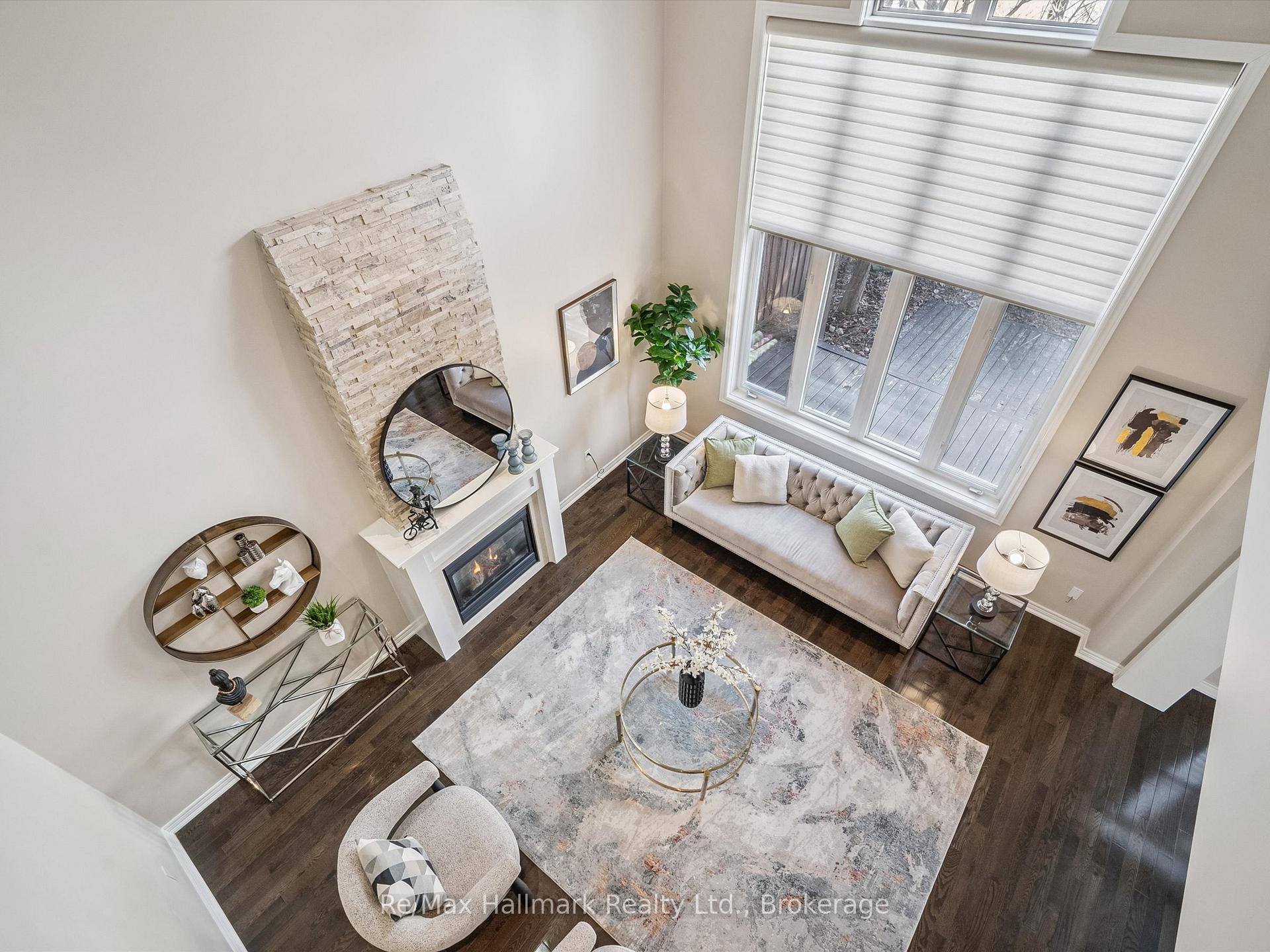 247 Beechtree Crescent, Oakville, ON L6L 0A5