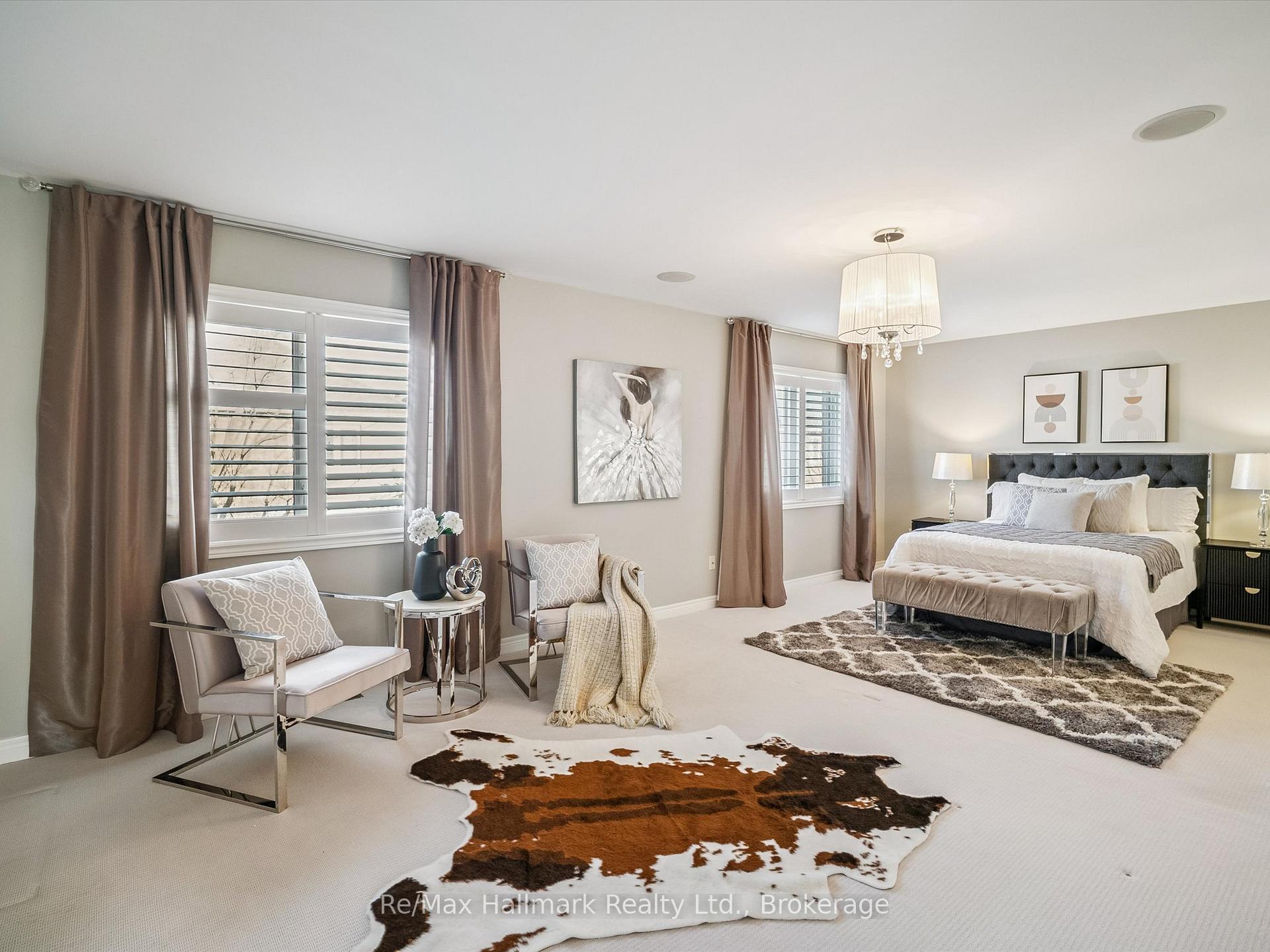 247 Beechtree Crescent, Oakville, ON L6L 0A5