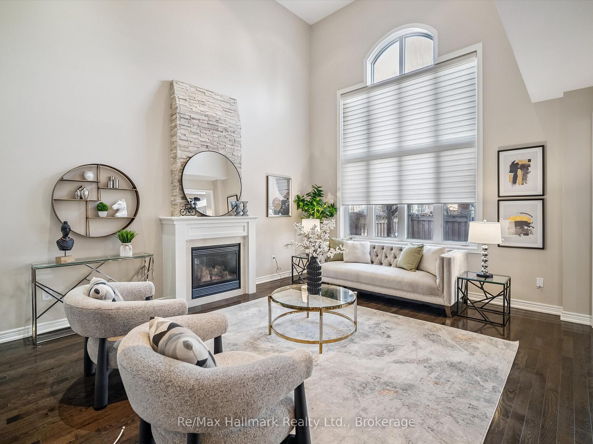 247 Beechtree Crescent, Oakville, ON L6L 0A5