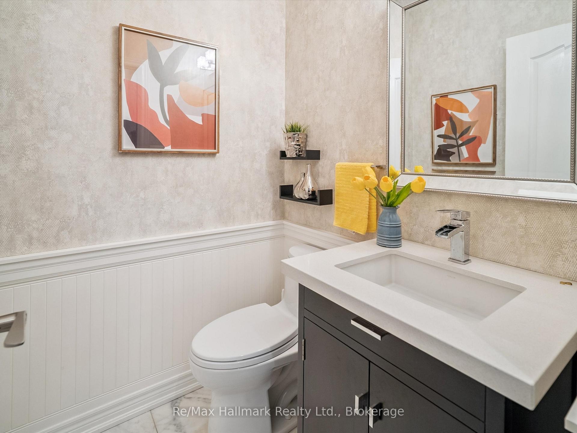 247 Beechtree Crescent, Oakville, ON L6L 0A5