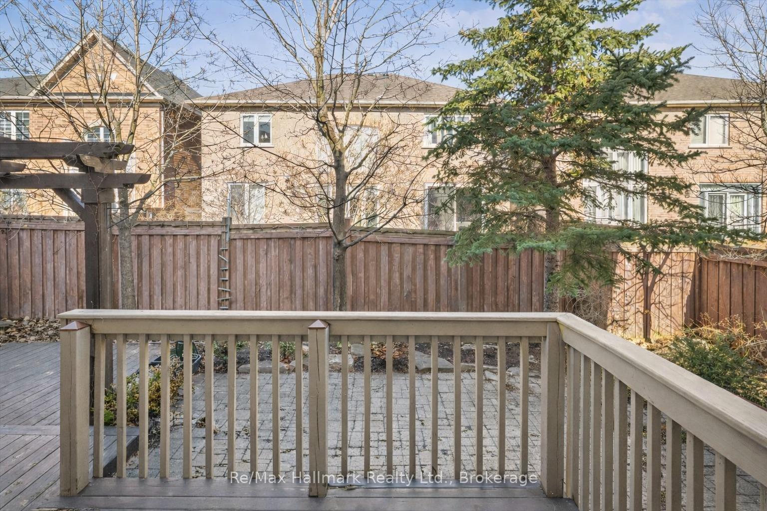 247 Beechtree Crescent, Oakville, ON L6L 0A5