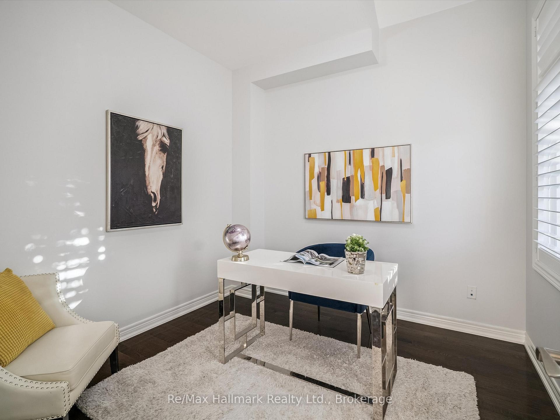 247 Beechtree Crescent, Oakville, ON L6L 0A5