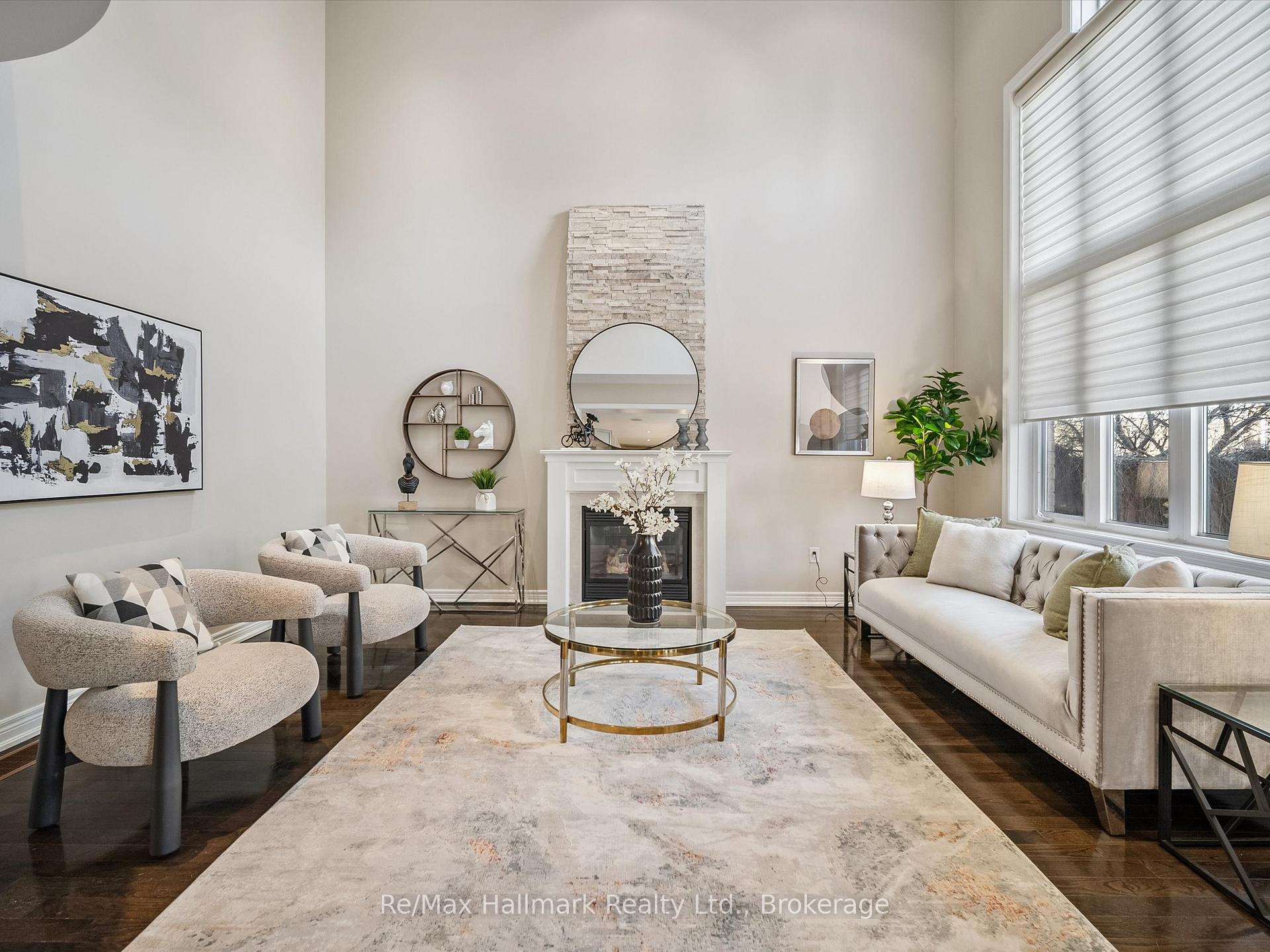 247 Beechtree Crescent, Oakville, ON L6L 0A5