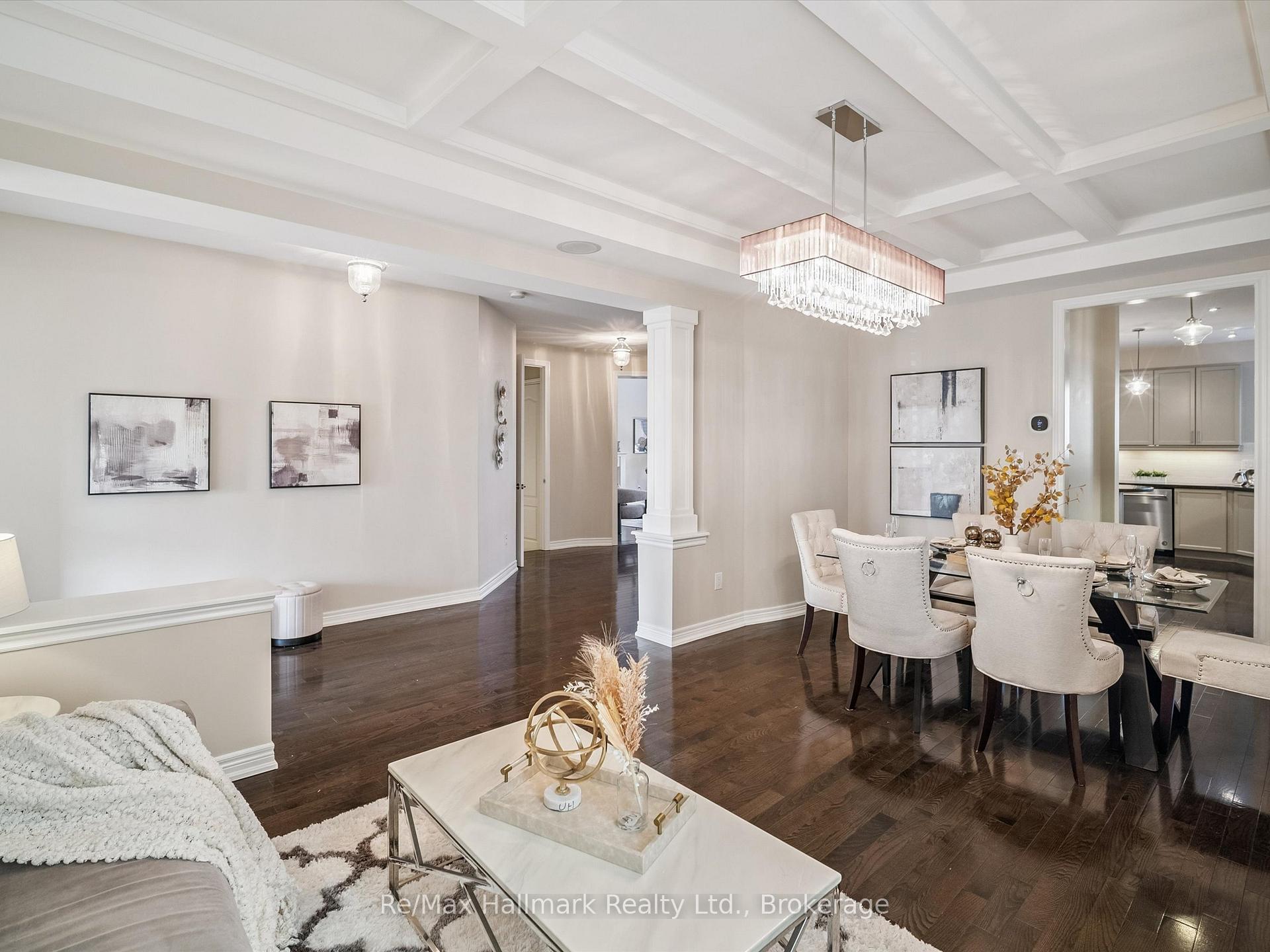 247 Beechtree Crescent, Oakville, ON L6L 0A5