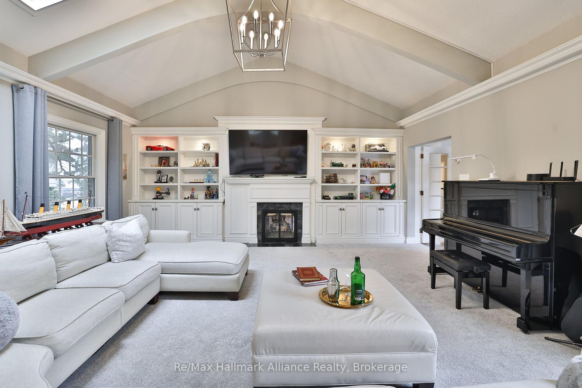 1335 Cambridge Drive