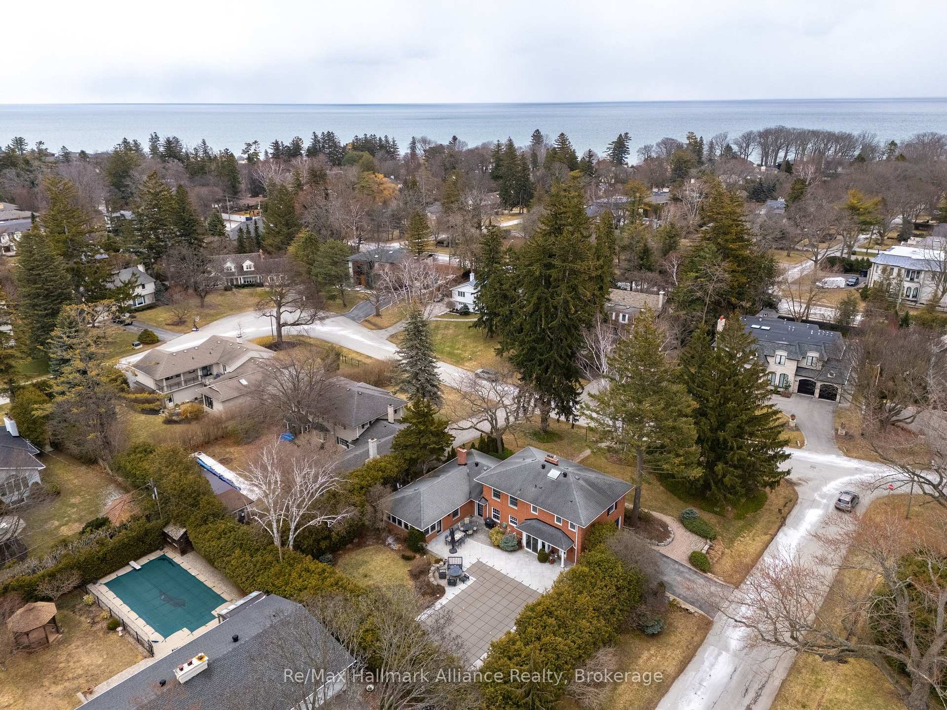 1335 Cambridge Drive