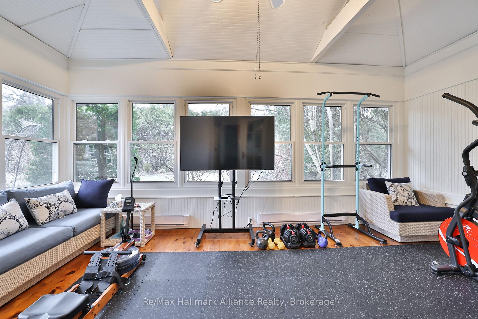 1335 Cambridge Drive