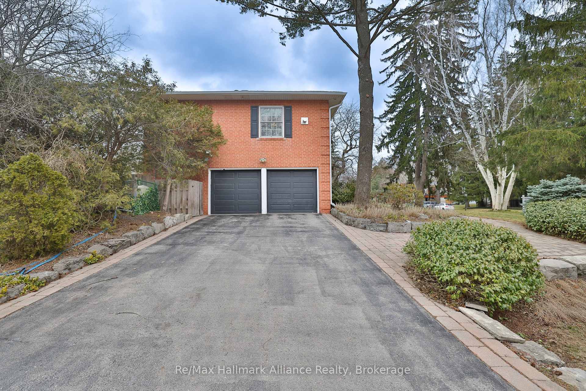 1335 Cambridge Drive