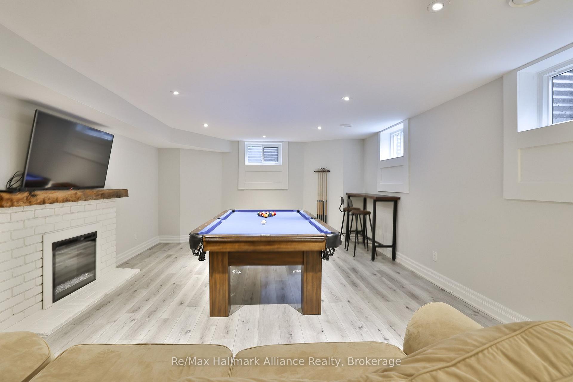 1335 Cambridge Drive