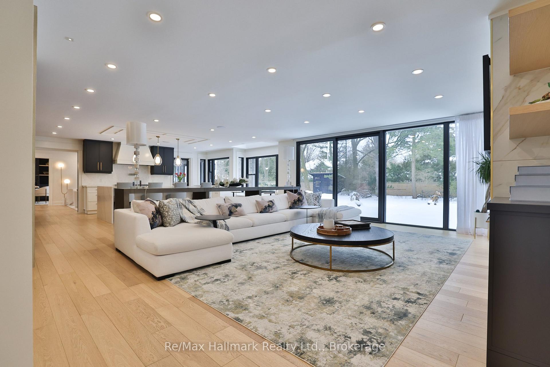 200 Chartwell Road