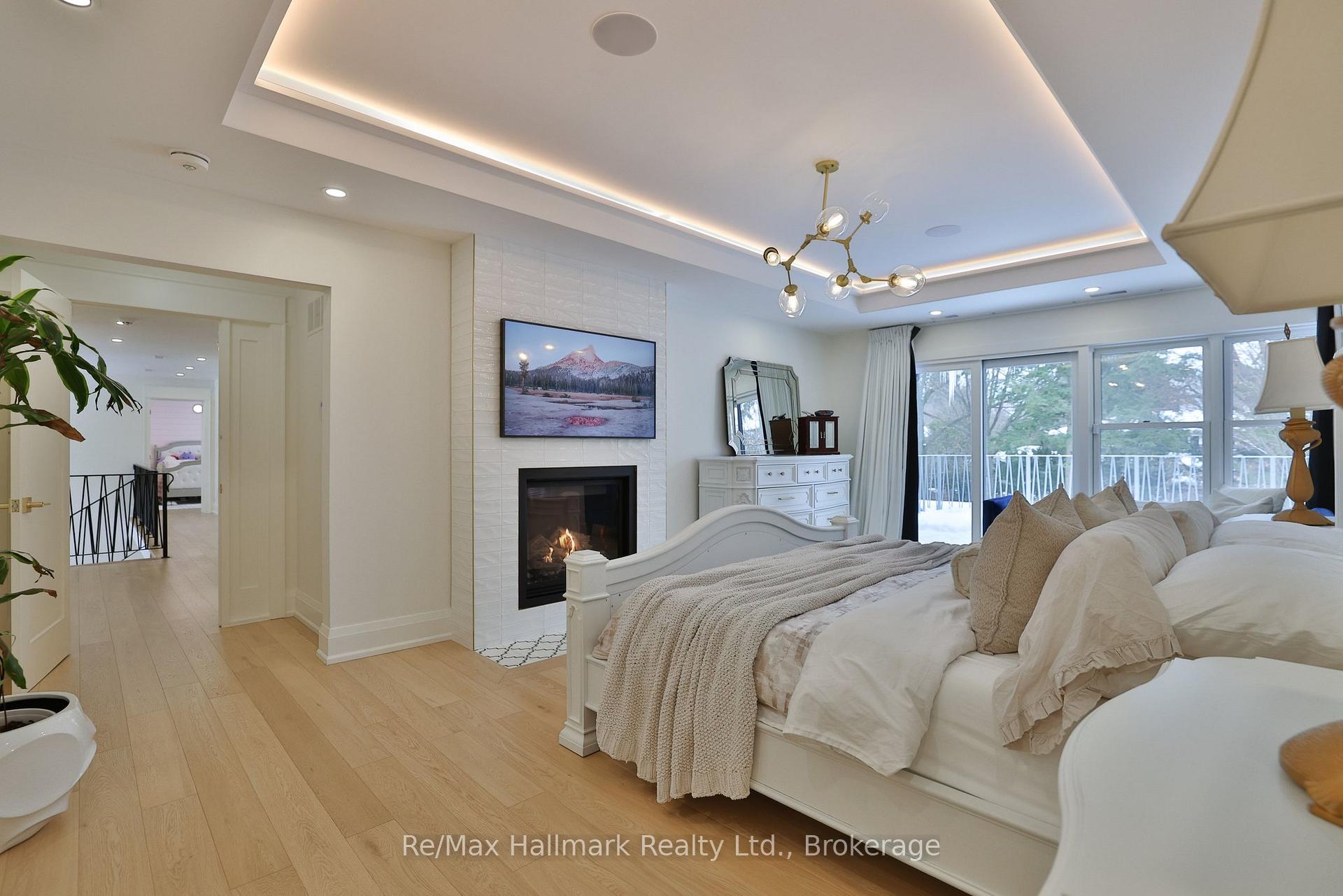200 Chartwell Road