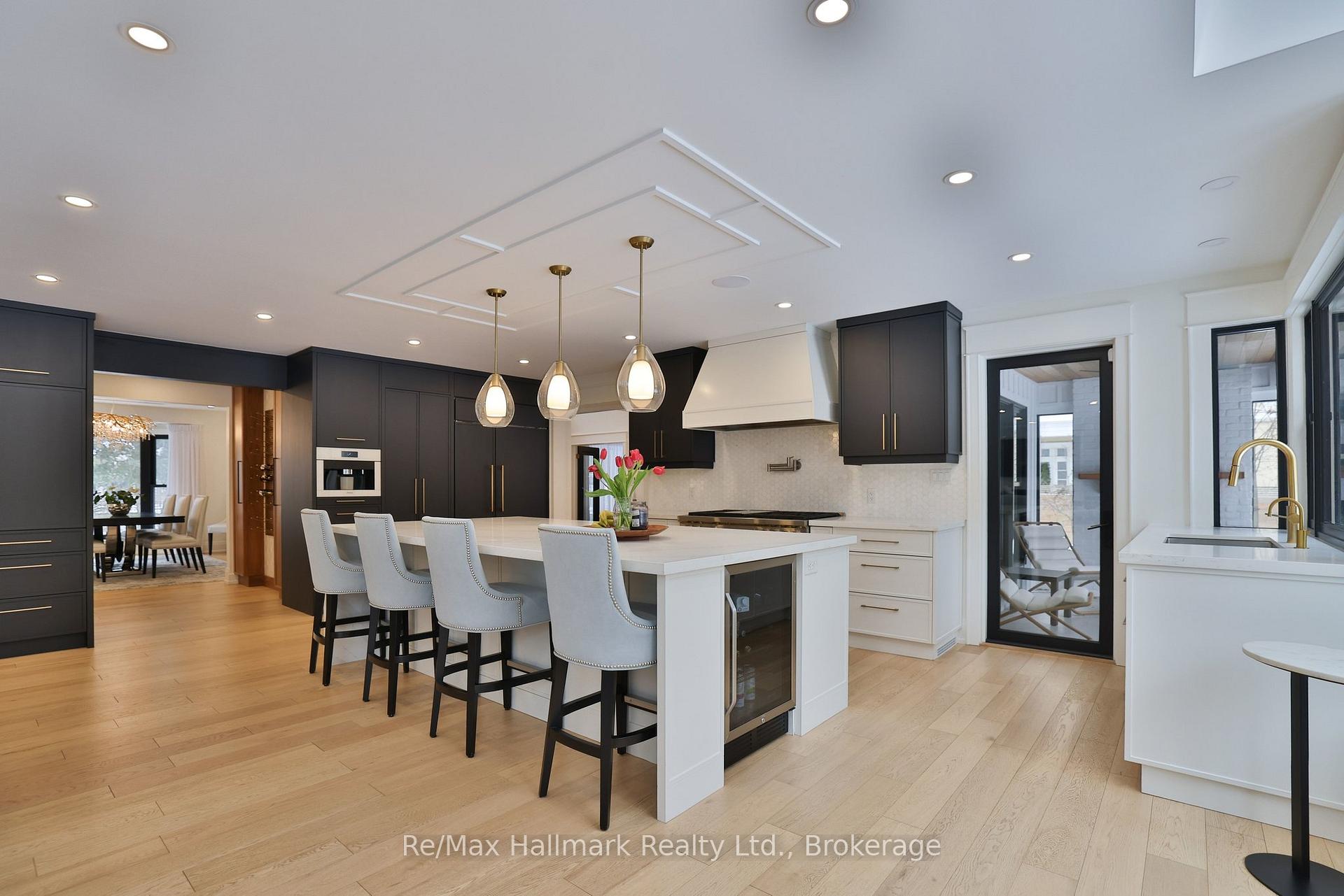 200 Chartwell Road
