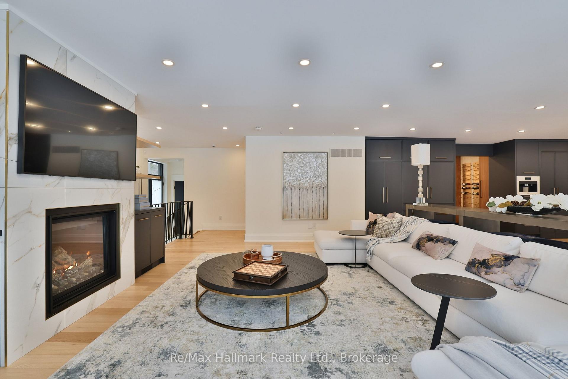 200 Chartwell Road