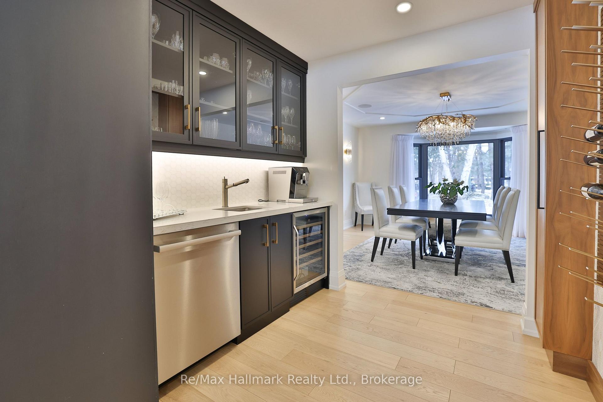 200 Chartwell Road