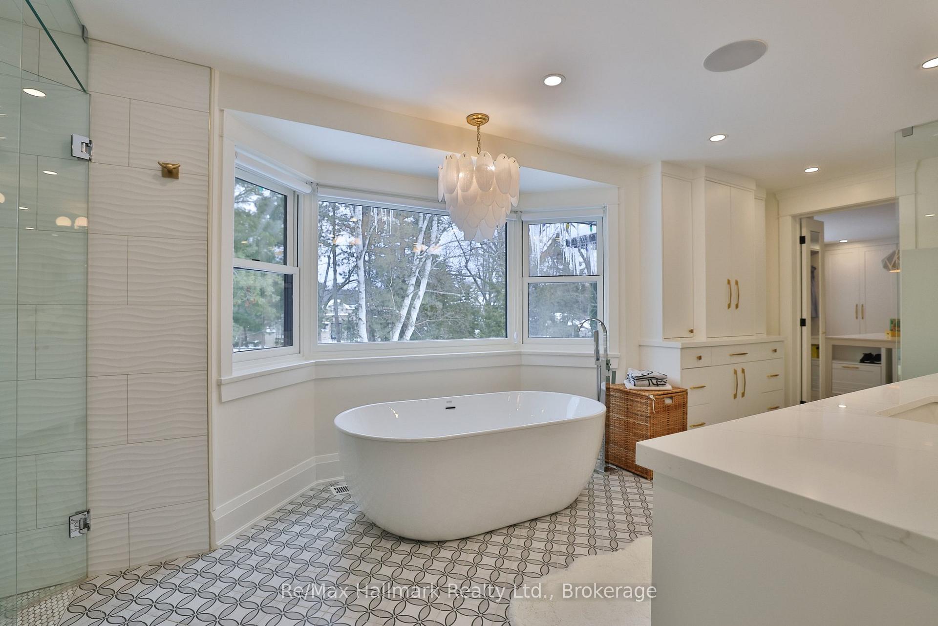 200 Chartwell Road