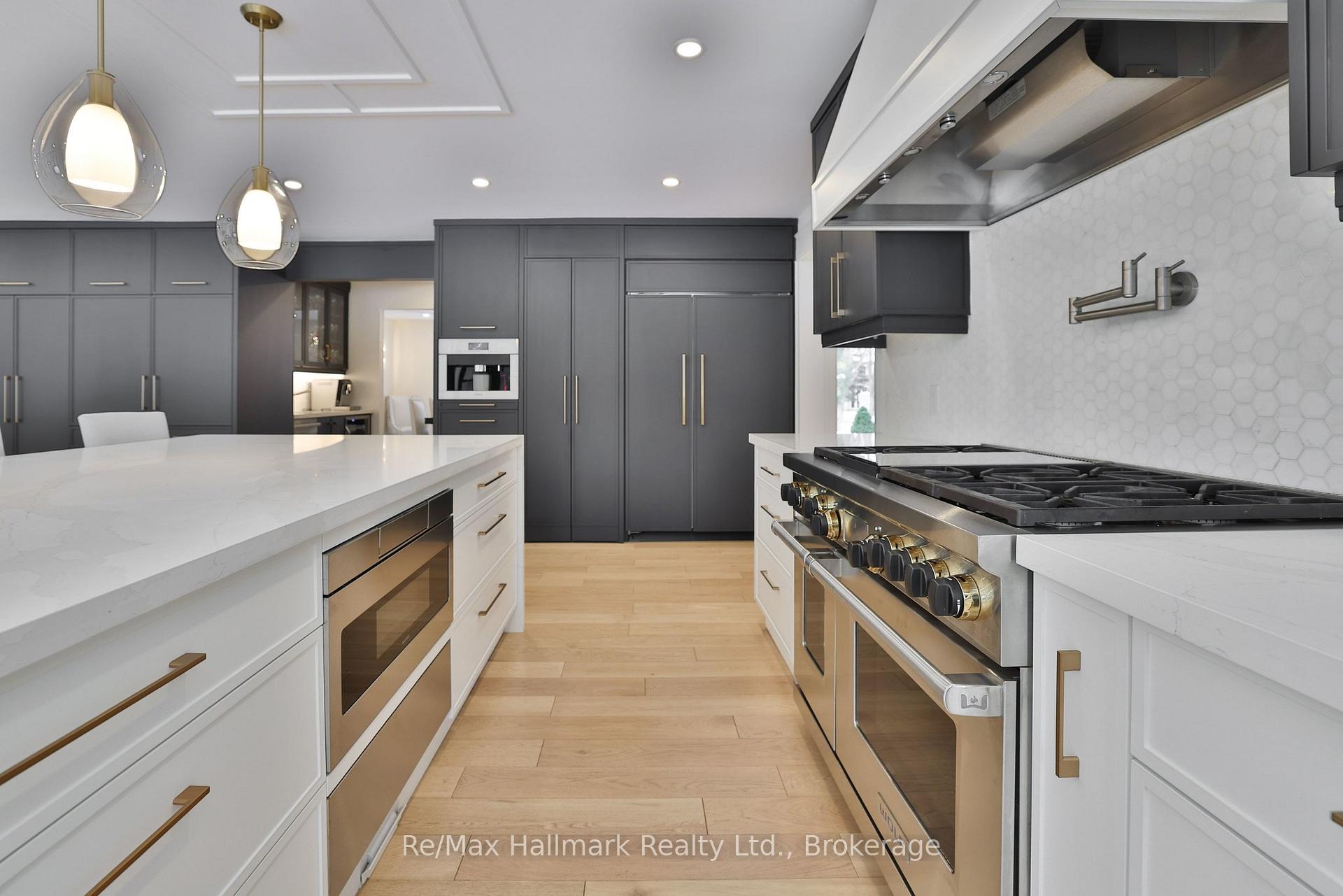 200 Chartwell Road