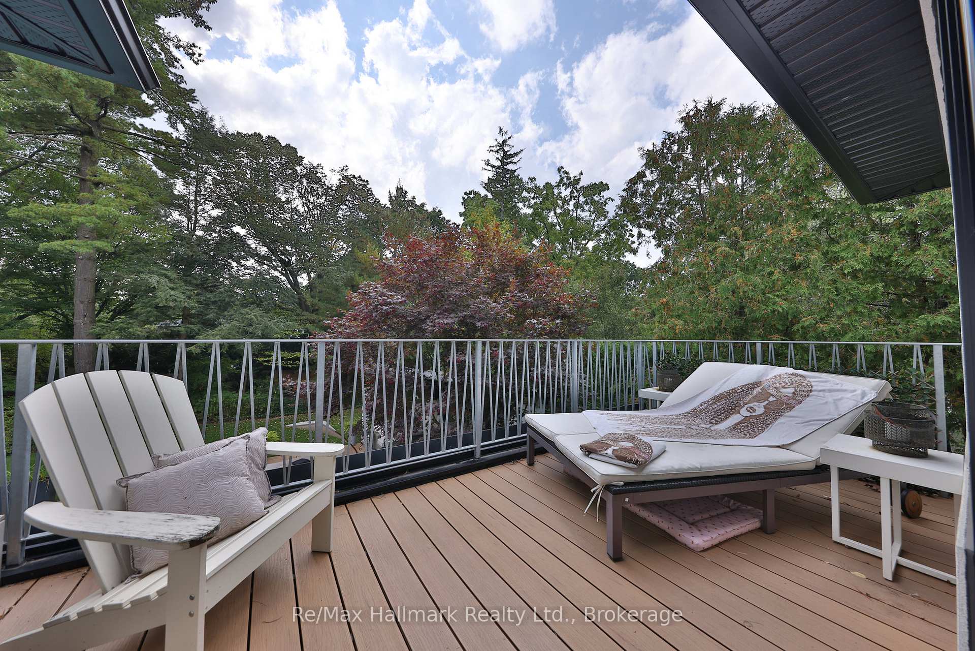 200 Chartwell Road