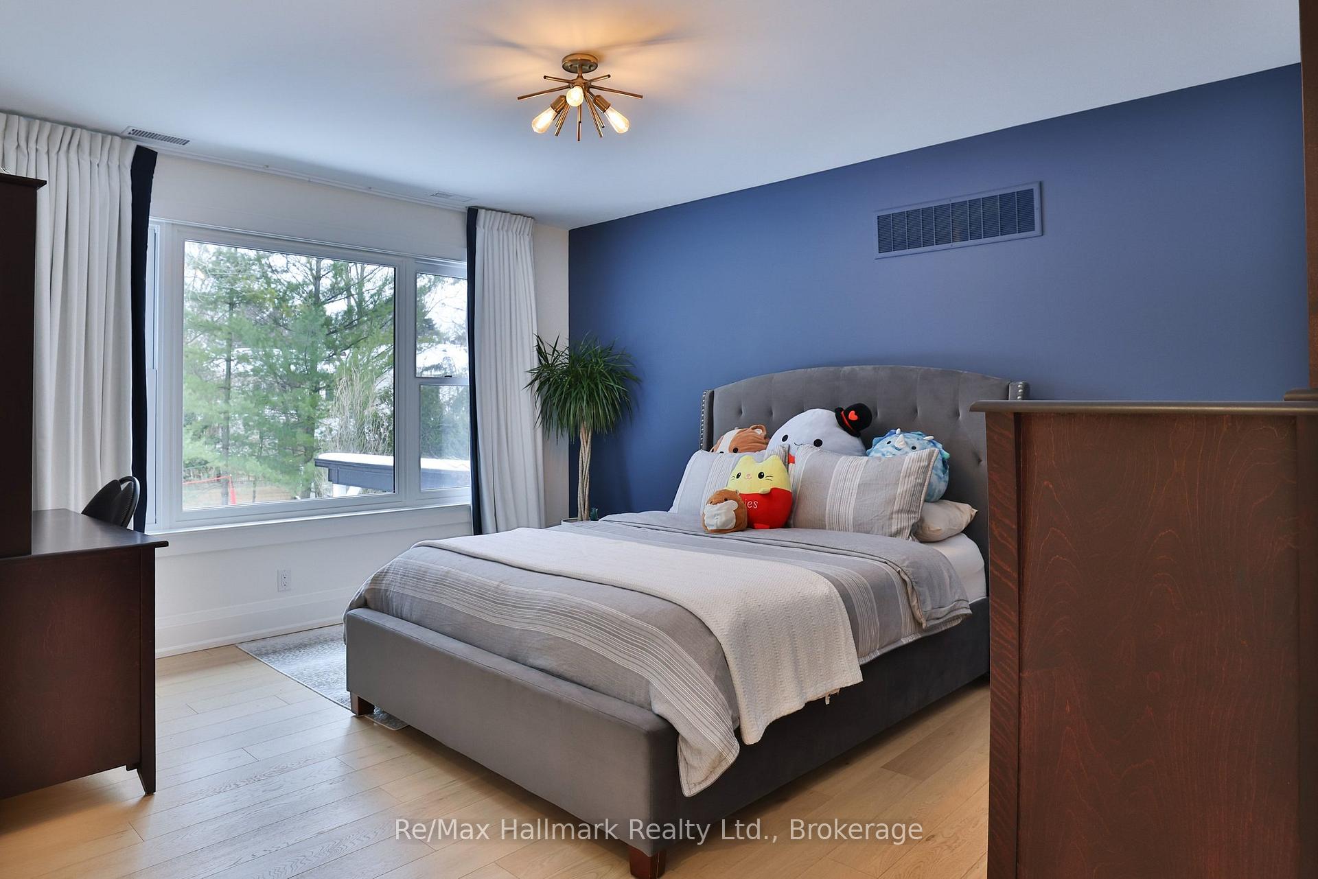 200 Chartwell Road