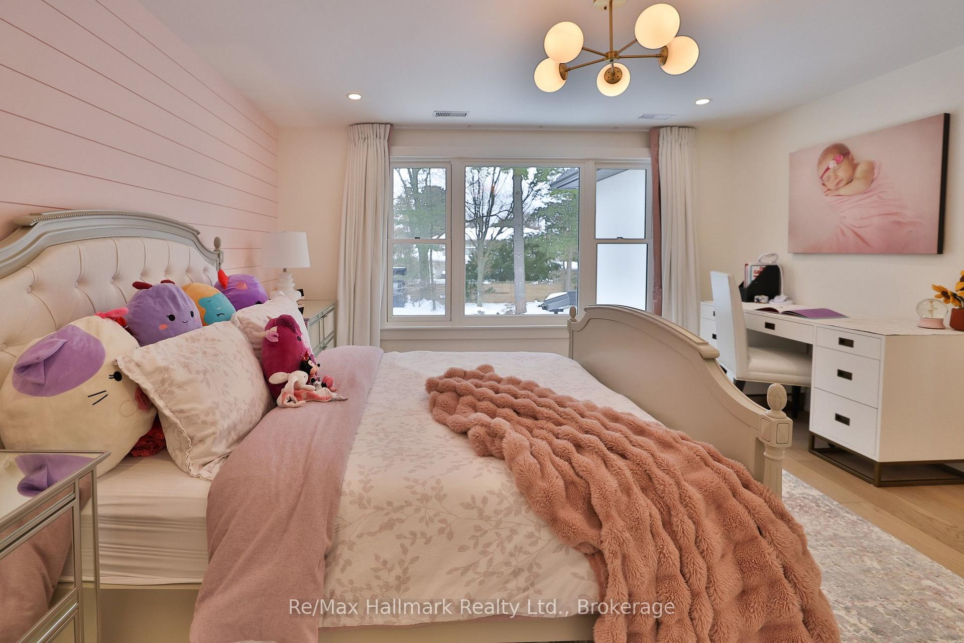 200 Chartwell Road