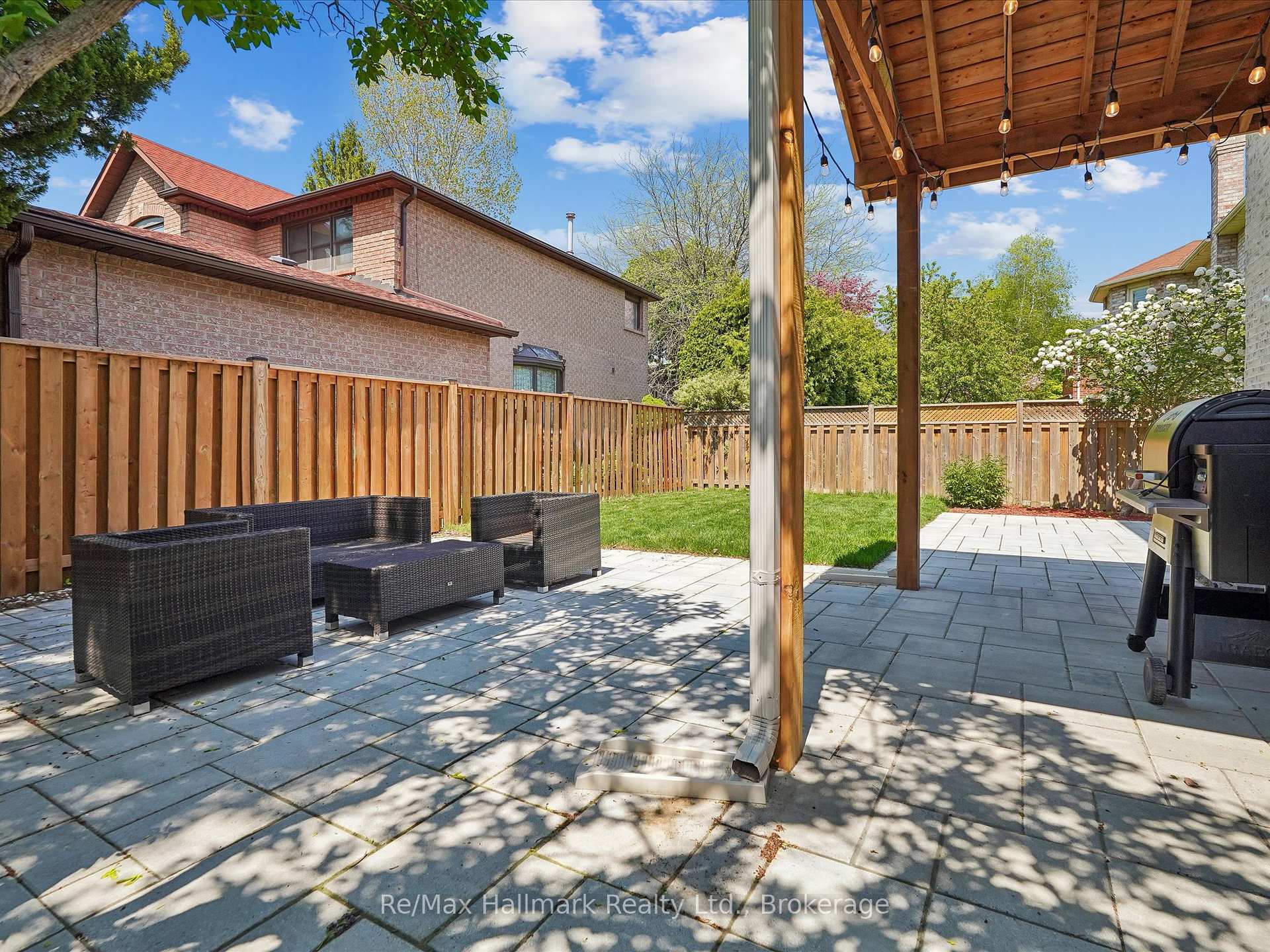 560 Chillingham Crescent