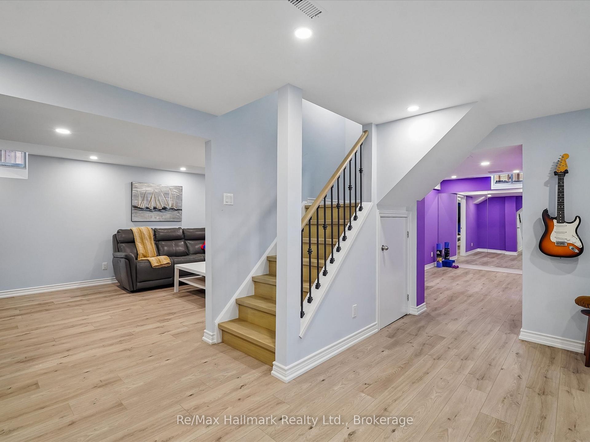 560 Chillingham Crescent