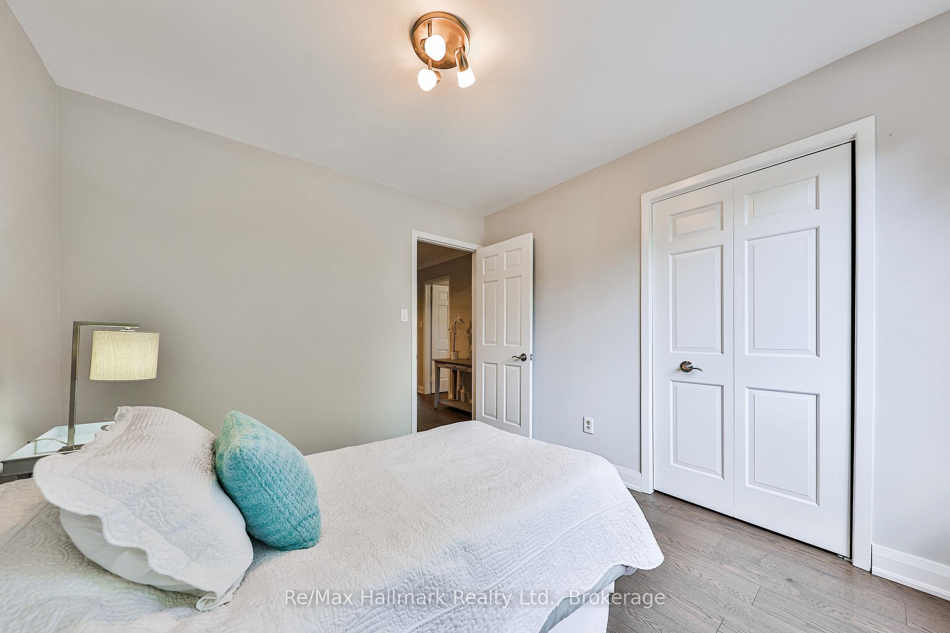 2255 BETHNAL GREEN Road