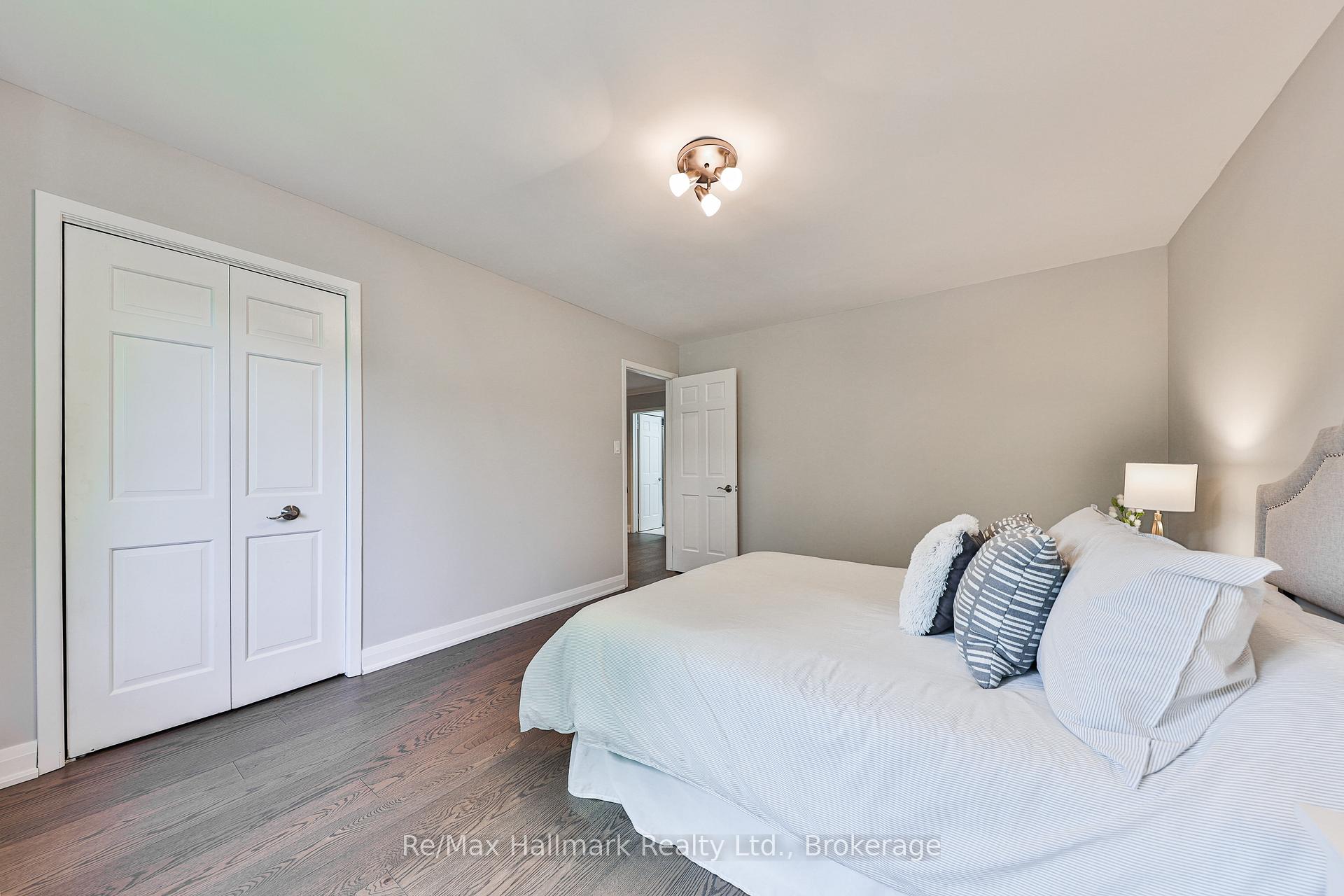 2255 BETHNAL GREEN Road