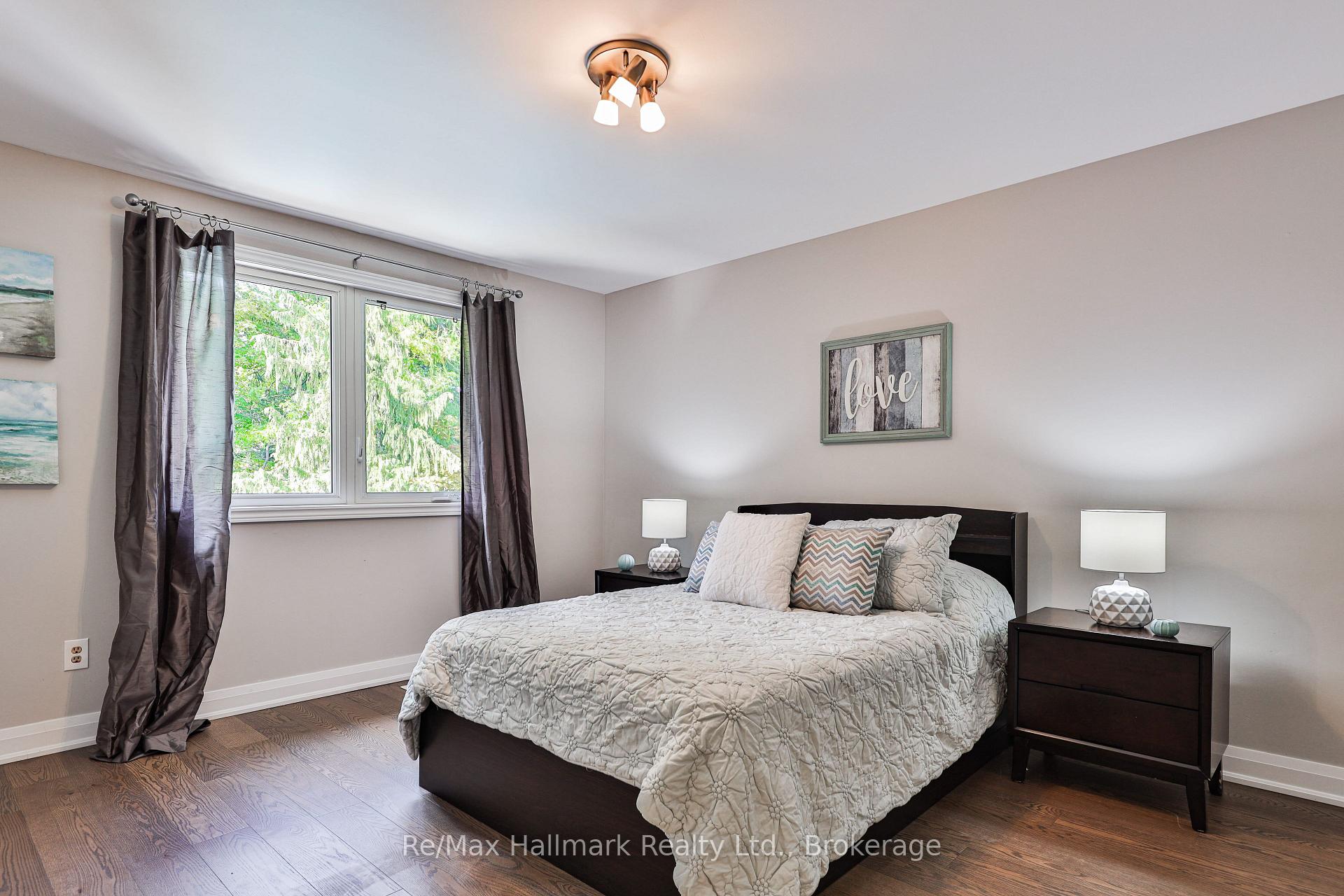 2255 BETHNAL GREEN Road