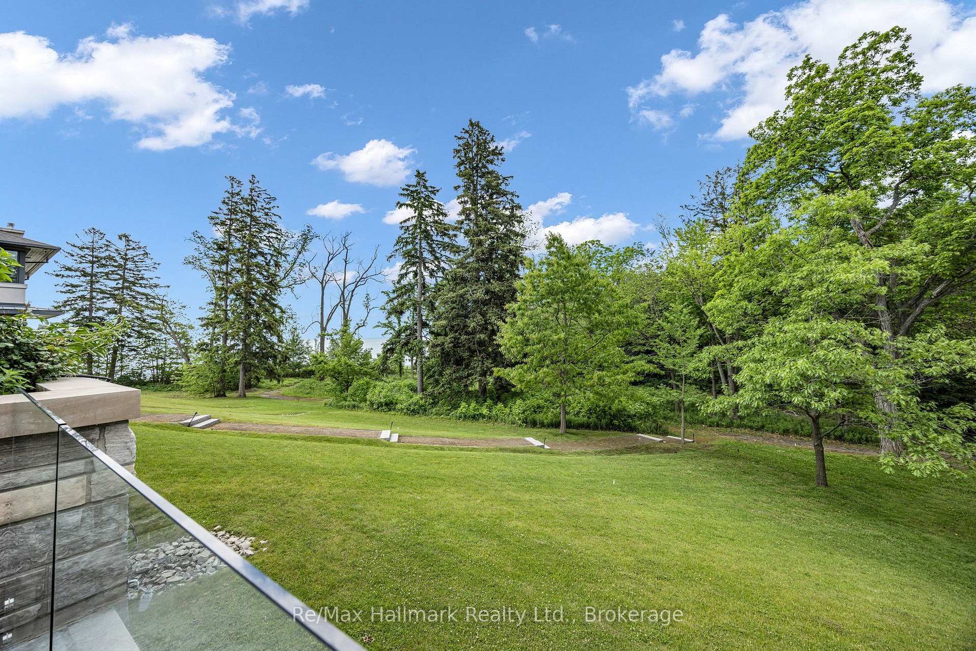 10 MAPLE GROVE Drive 14