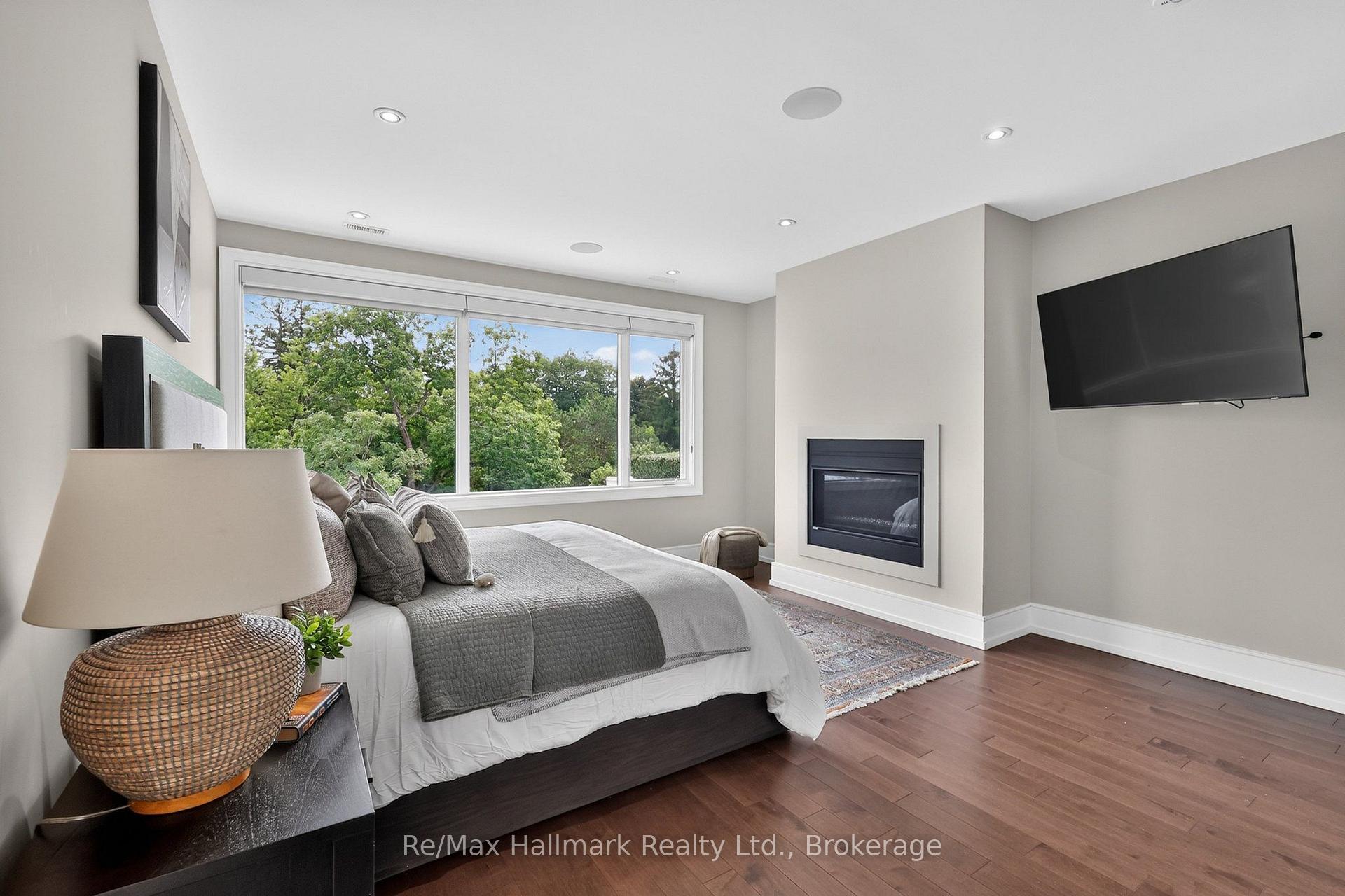 10 MAPLE GROVE Drive 14