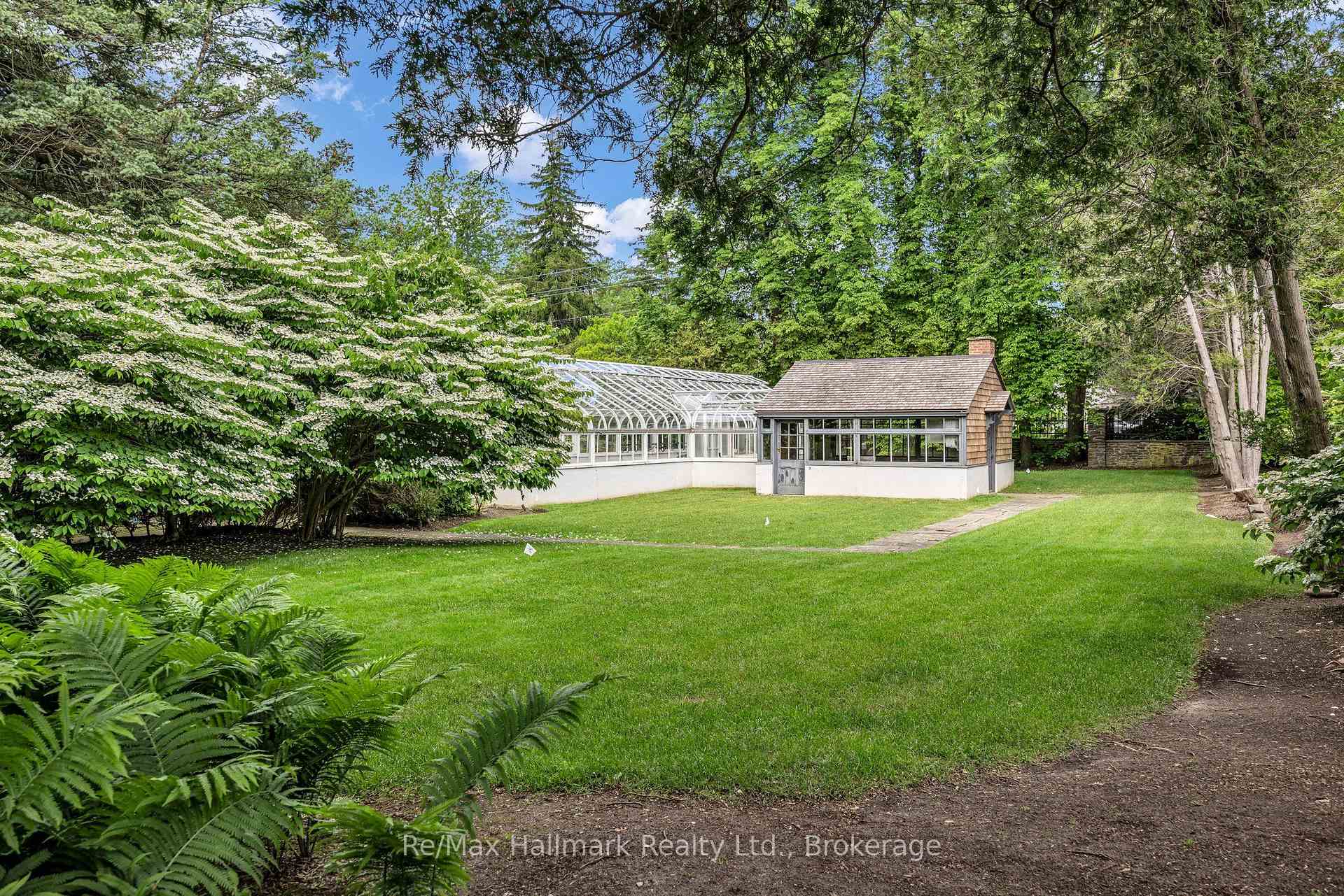 10 MAPLE GROVE Drive 14
