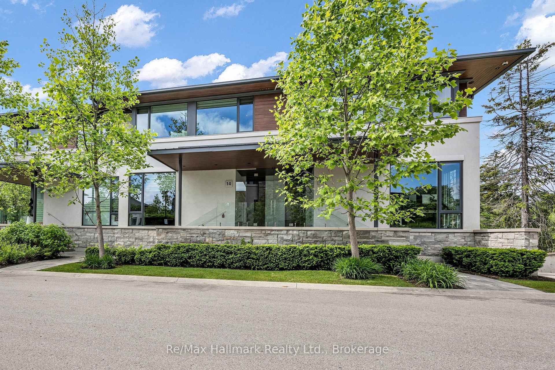10 MAPLE GROVE Drive 14