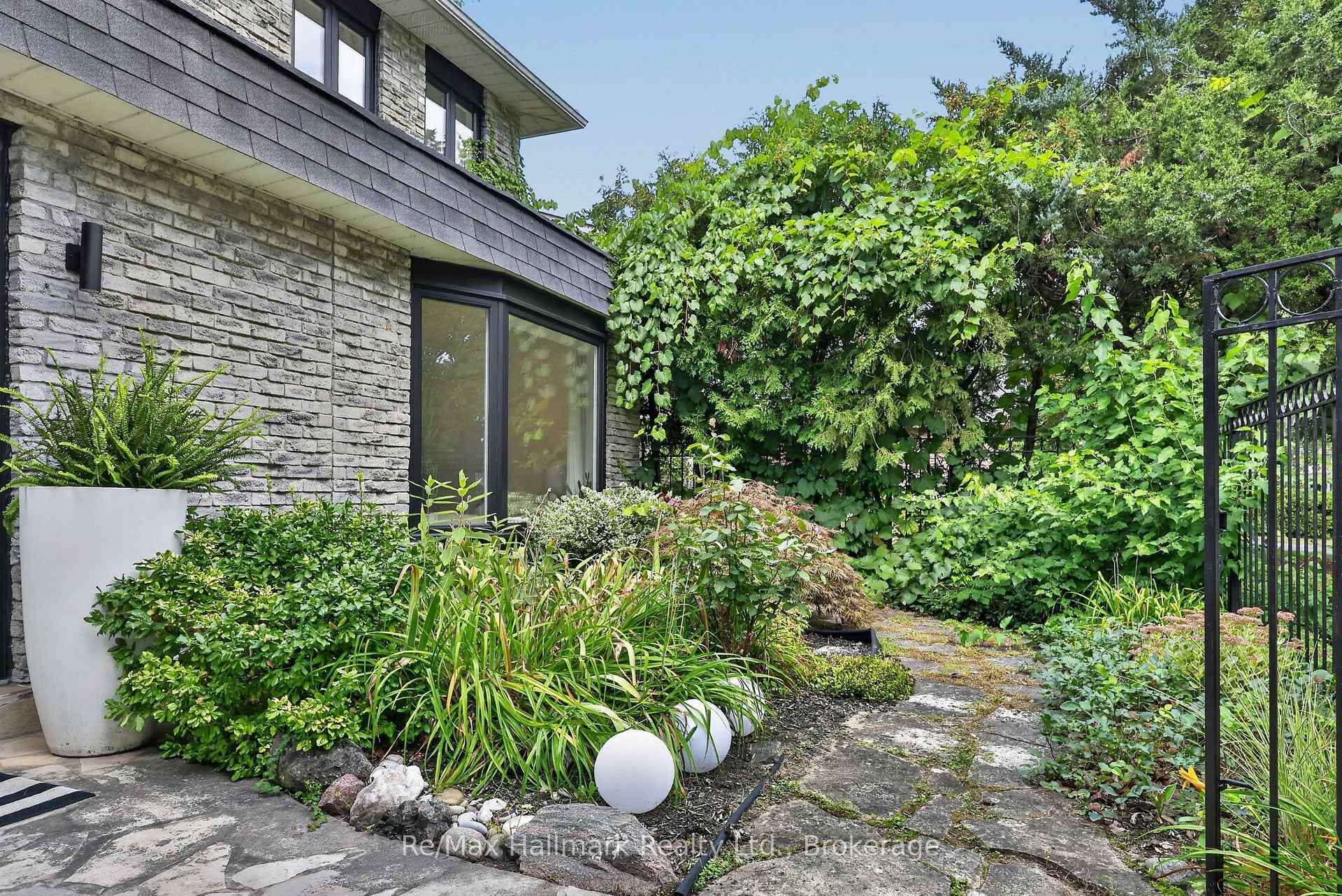 1485 Devon Road