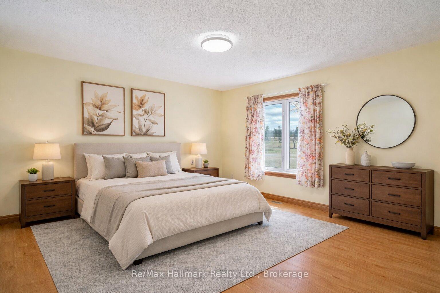 232 Eighth Road E