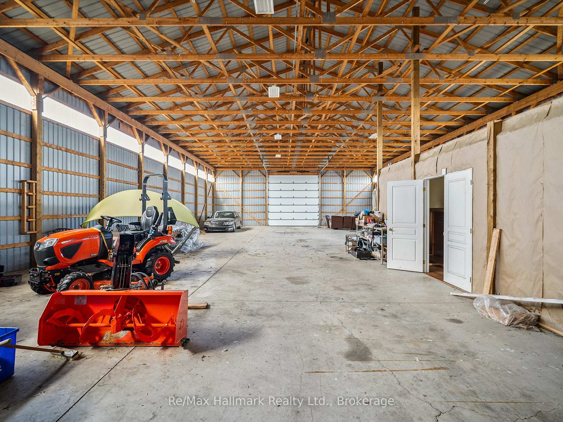 232 Eighth Road E
