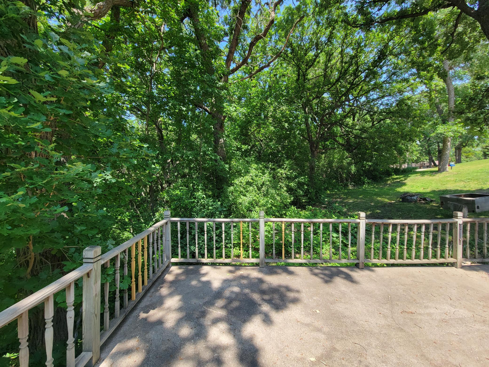 517 Guttenberg Heights