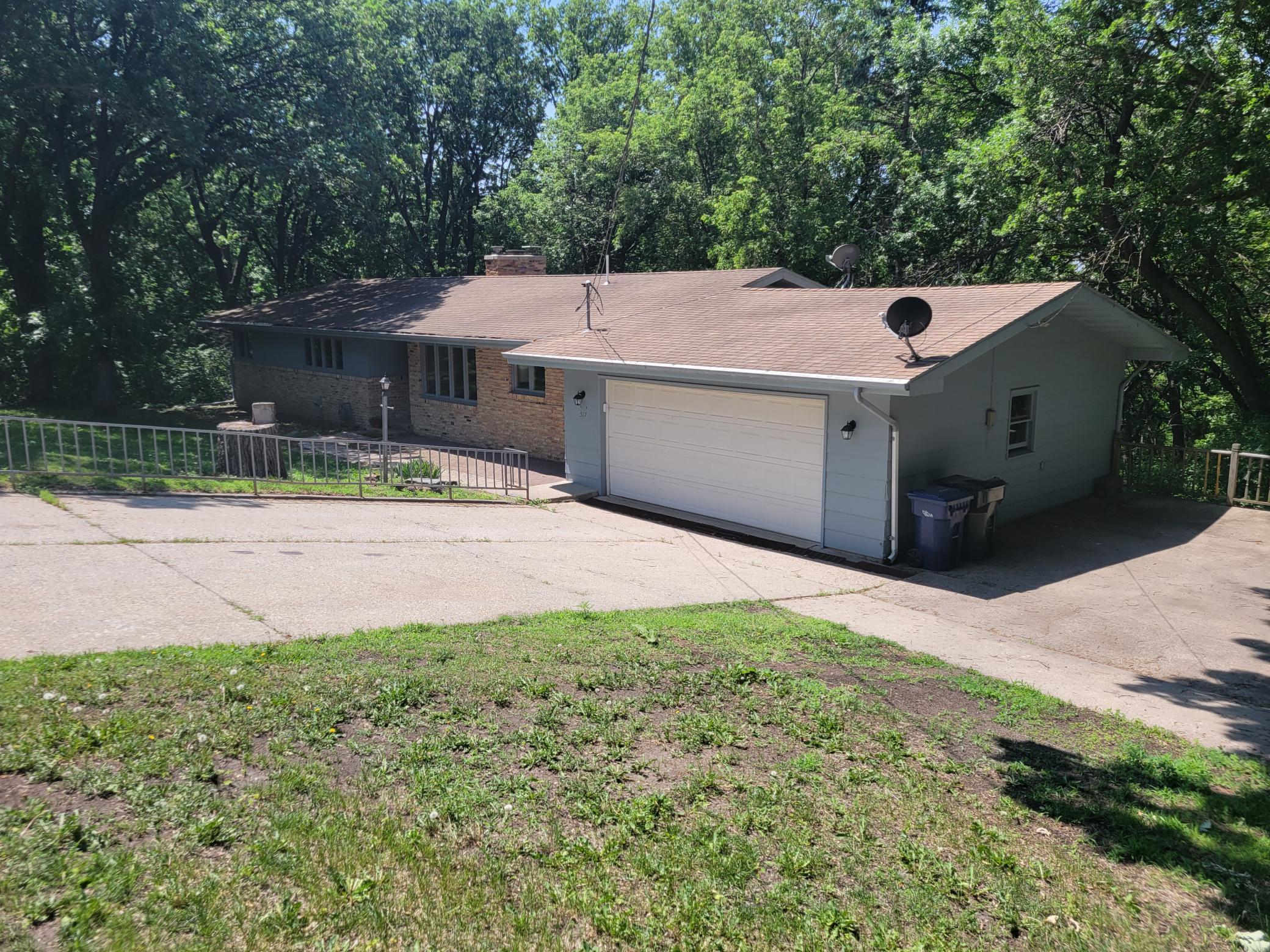 517 Guttenberg Heights